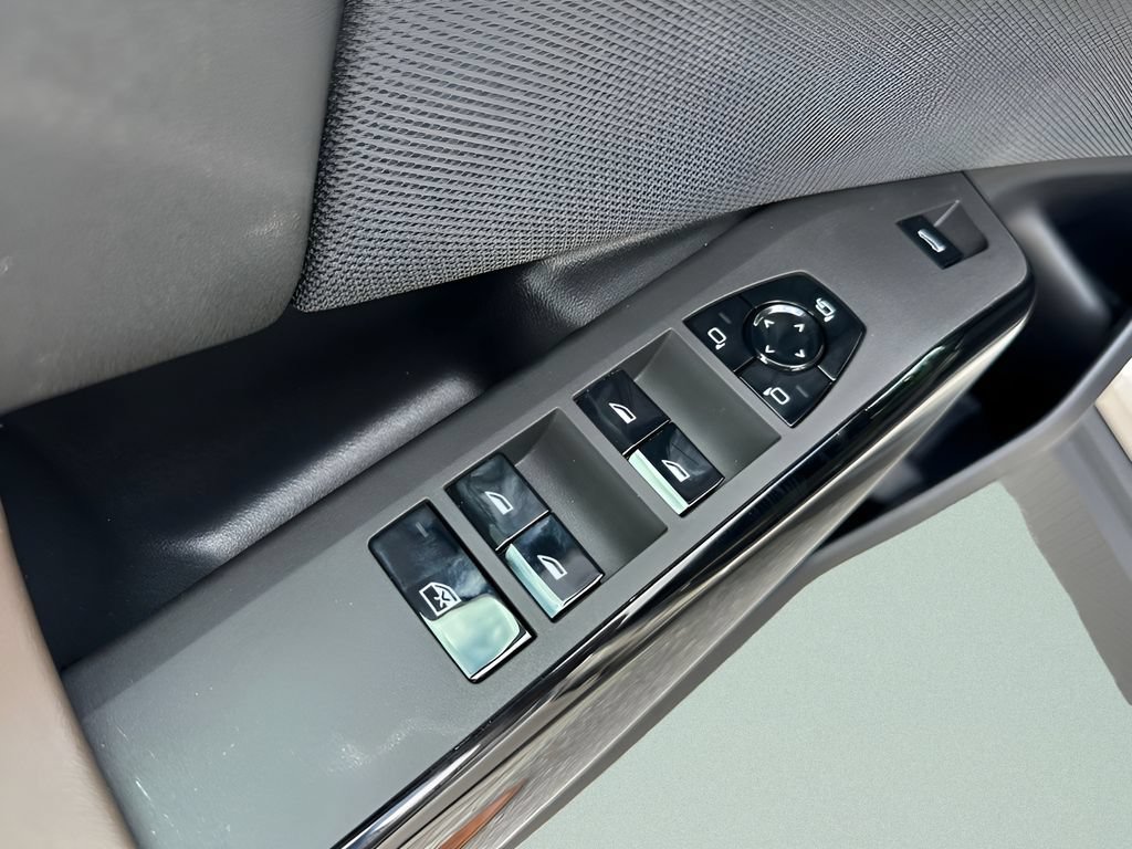 New 2026 BMW X3 xDrive30i AWD/4WD image 12