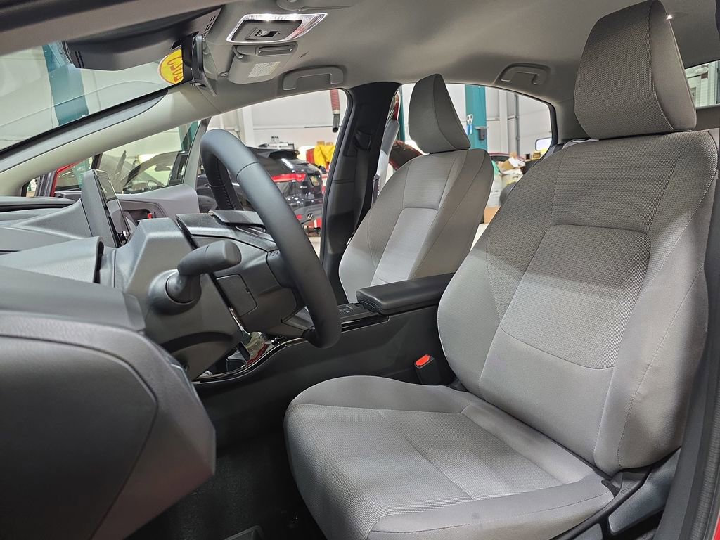 Used 2026 Toyota Prius LE image 16