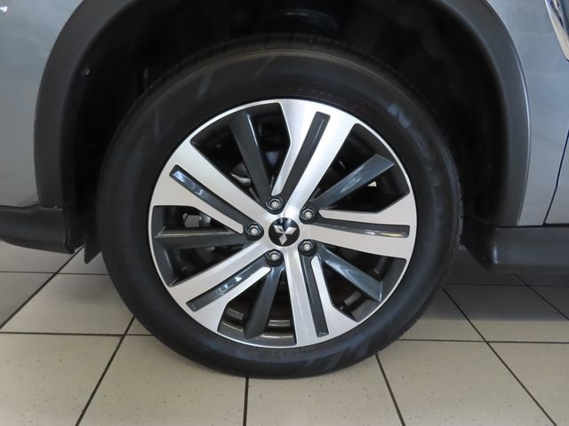 Used 2025 Mitsubishi Outlander Sport SE AWD/4WD image 15