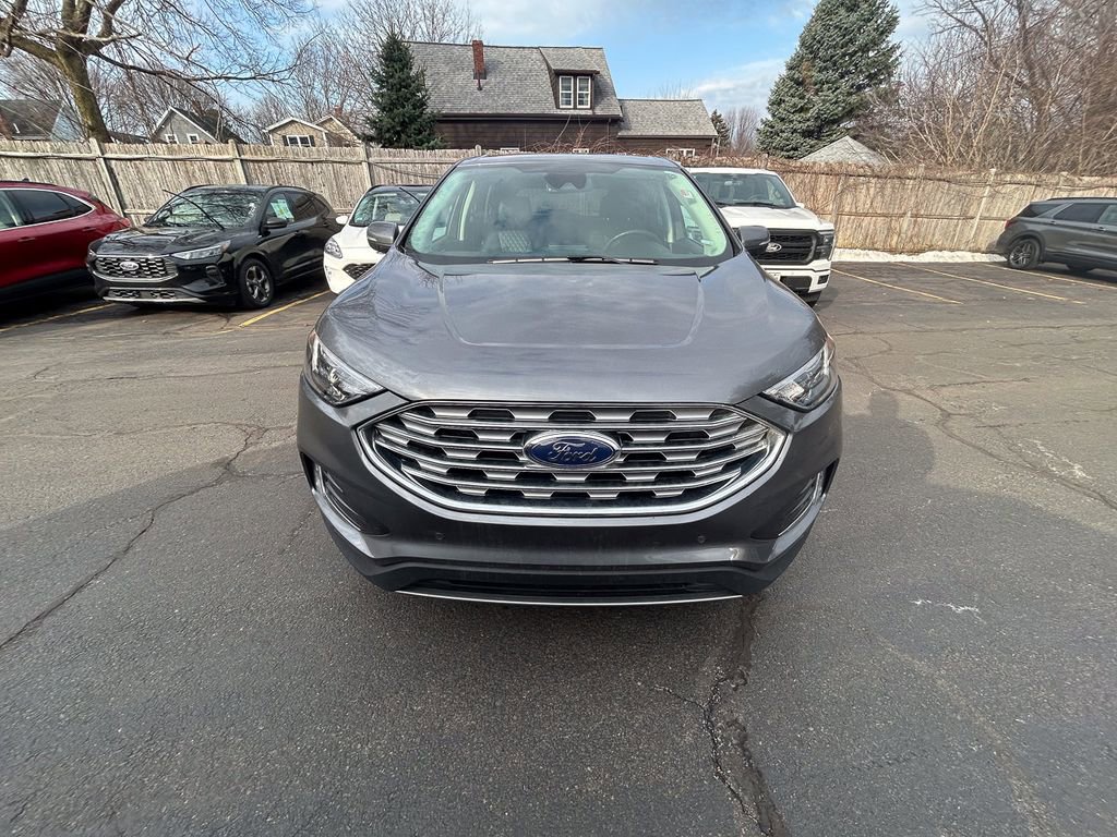 Certified 2024 Ford Edge Titanium AWD/4WD image 2