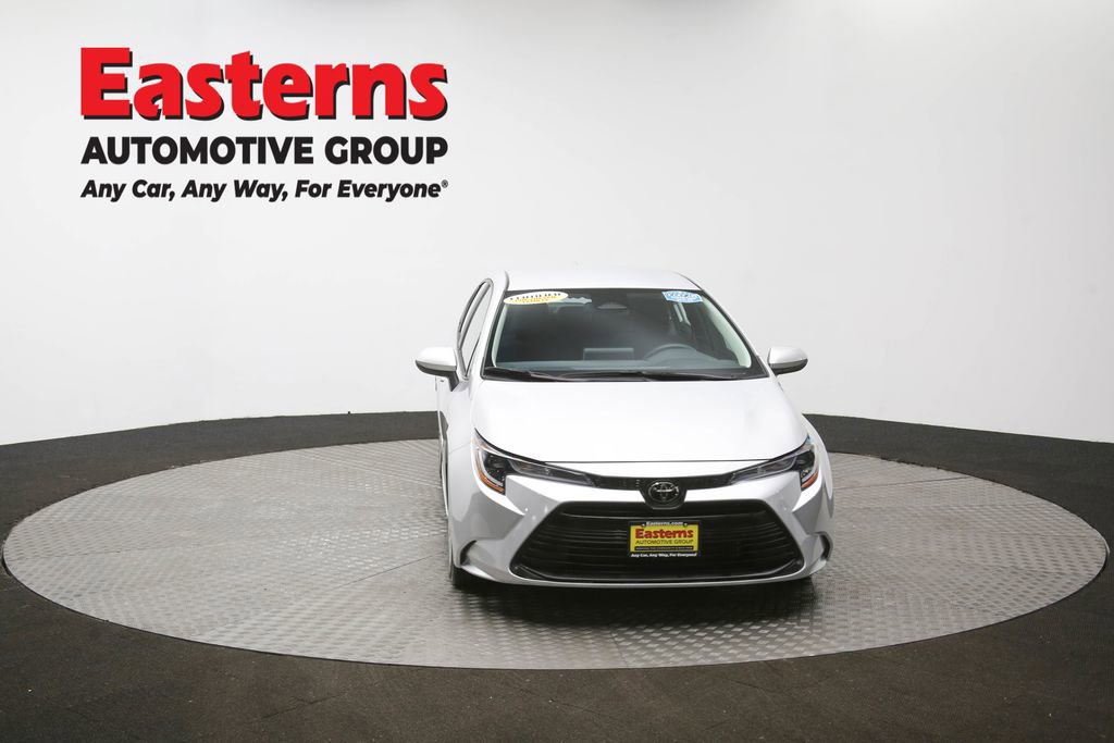 Used 2024 Toyota Corolla LE image 91