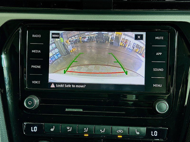 Used 2020 Volkswagen Passat 2.0T SE image 15