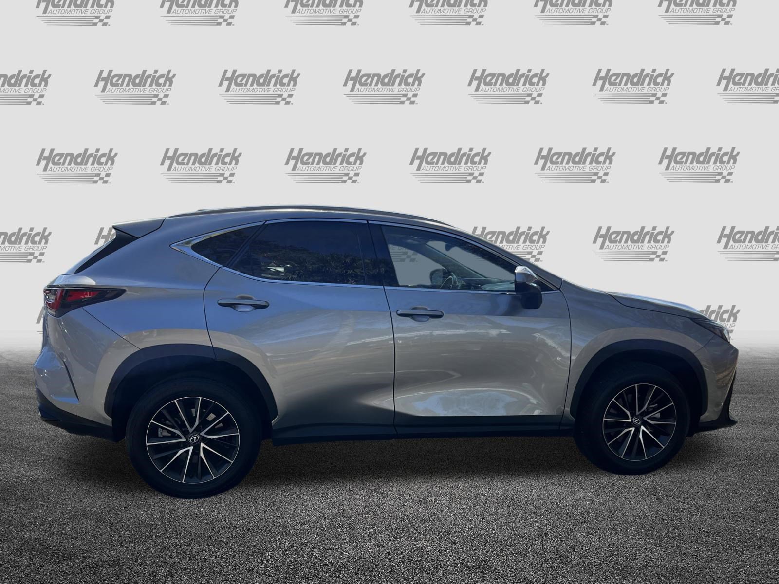 Used 2024 Lexus NX 250 FWD w/ Towing Package (2000 Lbs) image 10