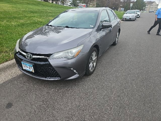 Used 2016 Toyota Camry SE FWD image 9