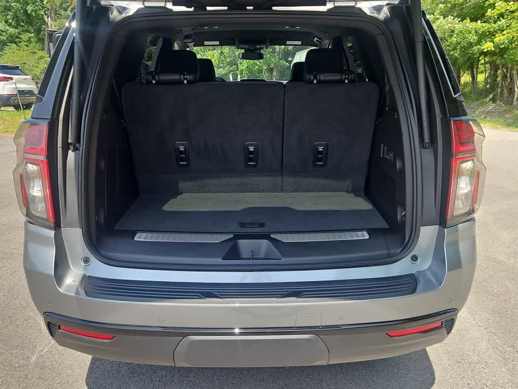 Used 2024 Chevrolet Tahoe Z71 w/ Luxury Package AWD/4WD image 23