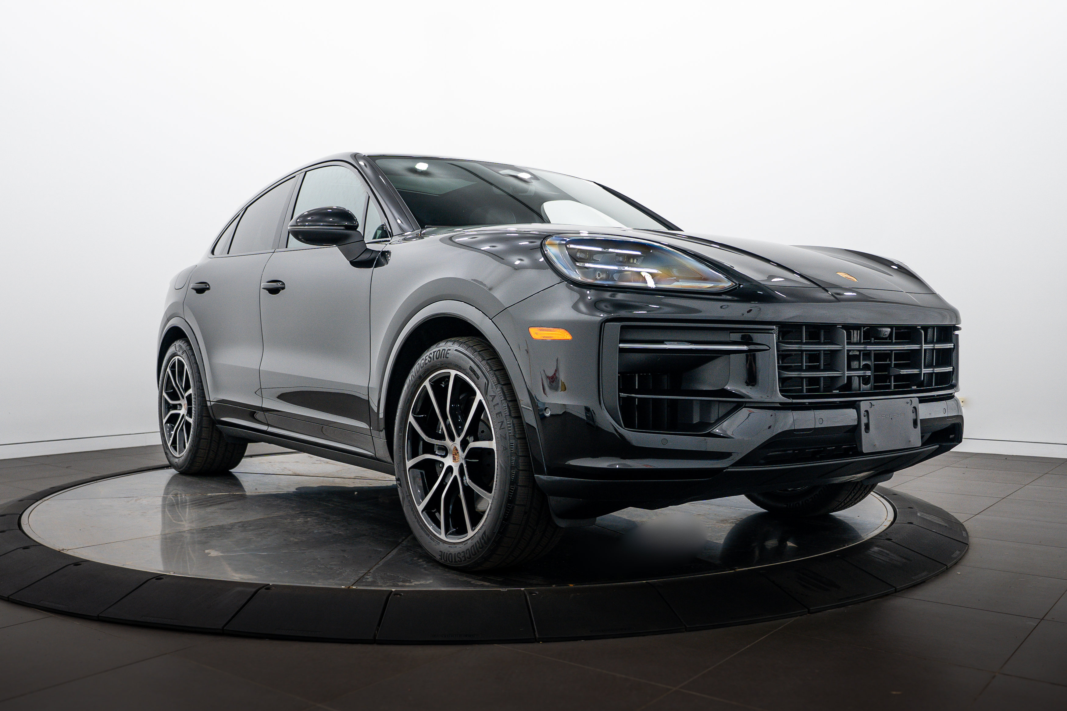 Certified 2026 Porsche Cayenne Coupe AWD/4WD image 9