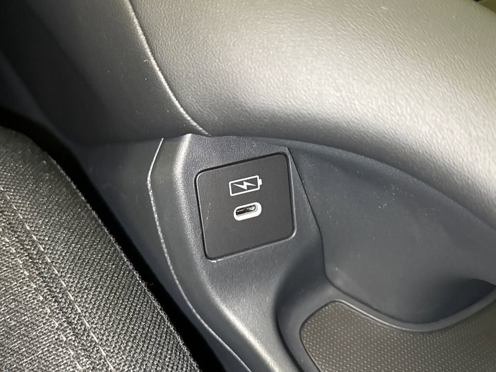 New 2026 Honda HR-V LX image 28