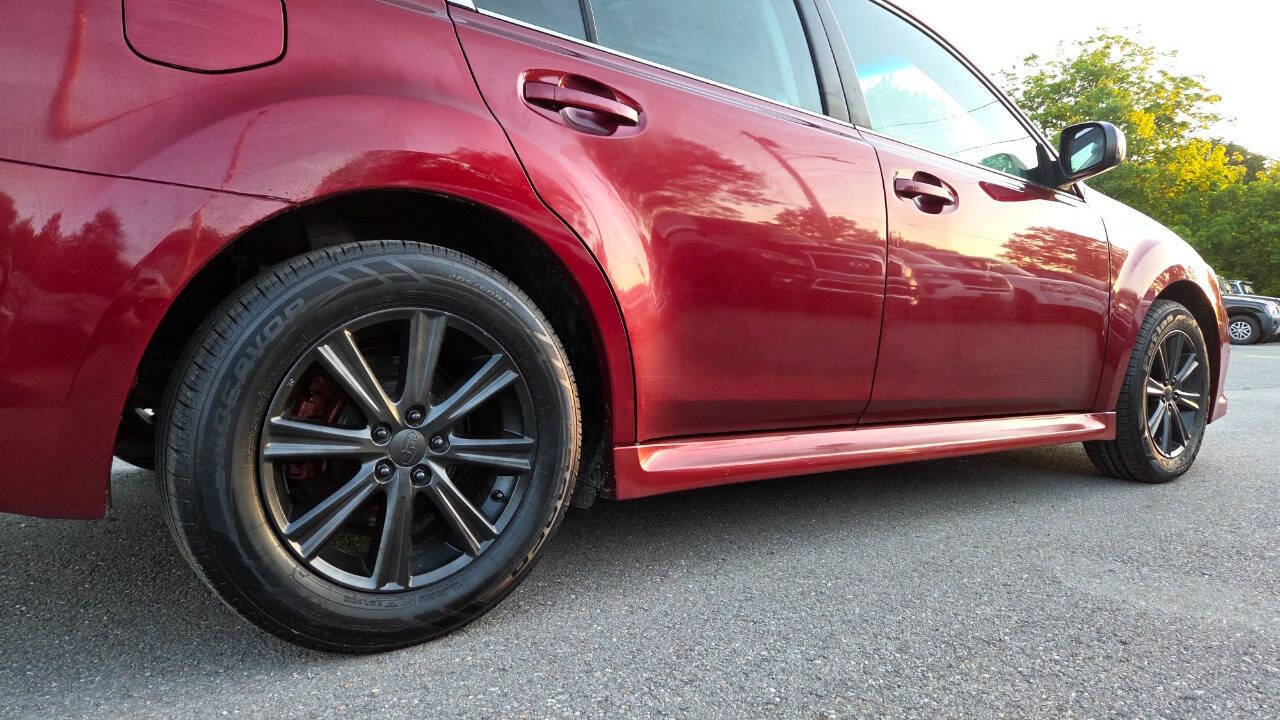 Used 2010 Subaru Legacy 2.5i Premium AWD/4WD image 17