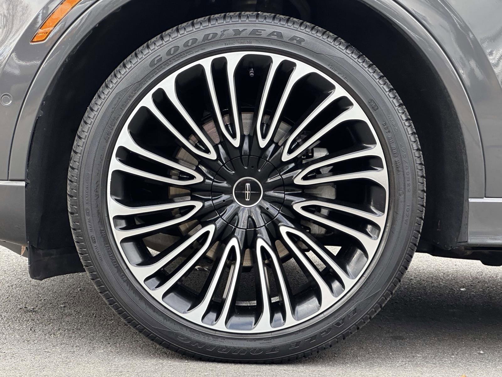 Used 2020 Lincoln Aviator Black Label w/ Dynamic Handling Package image 7