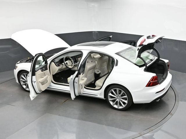 Used 2021 Volvo S60 T5 Momentum w/ Premium Package FWD image 44