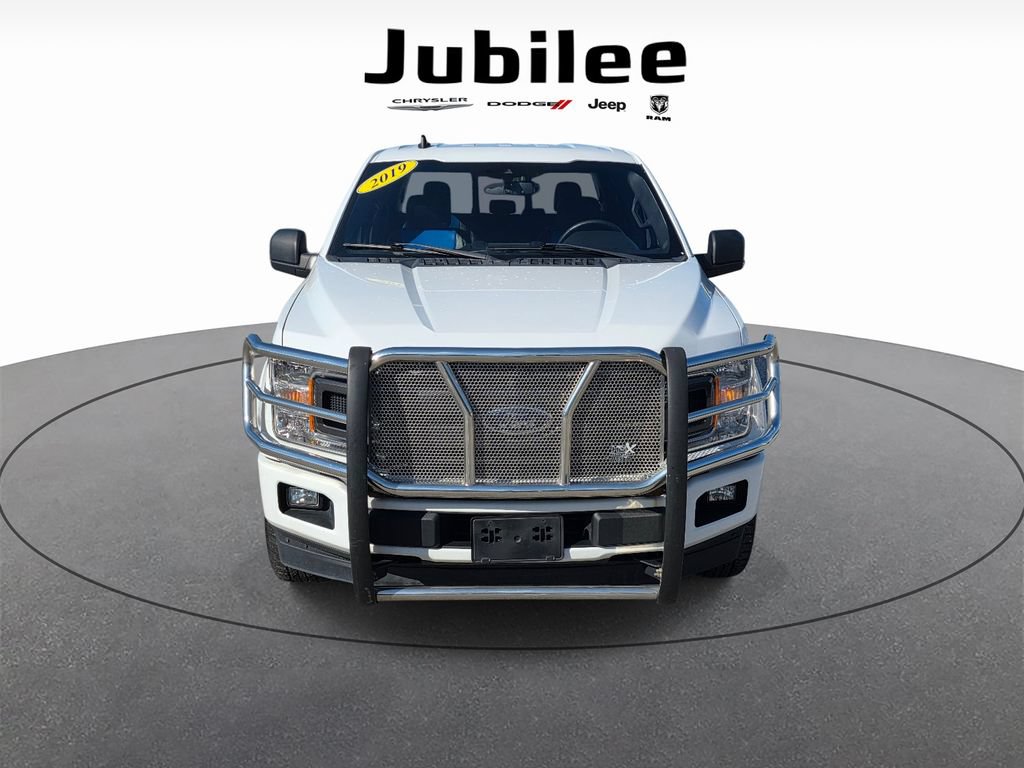 Used 2019 Ford F150 XLT w/ Equipment Group 302A Luxury AWD/4WD image 2