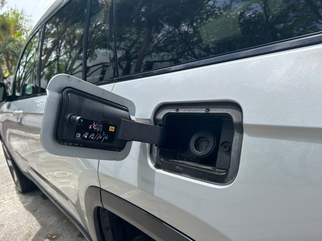 Used 2021 Jeep Grand Cherokee L Limited image 49