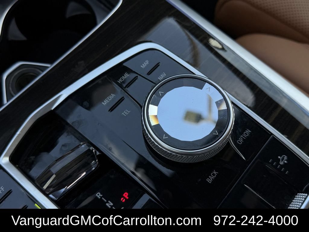 Used 2023 BMW X7 xDrive40i w/ M Sport Package AWD/4WD image 22