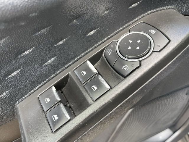 Used 2020 Ford Escape SE Sport image 13