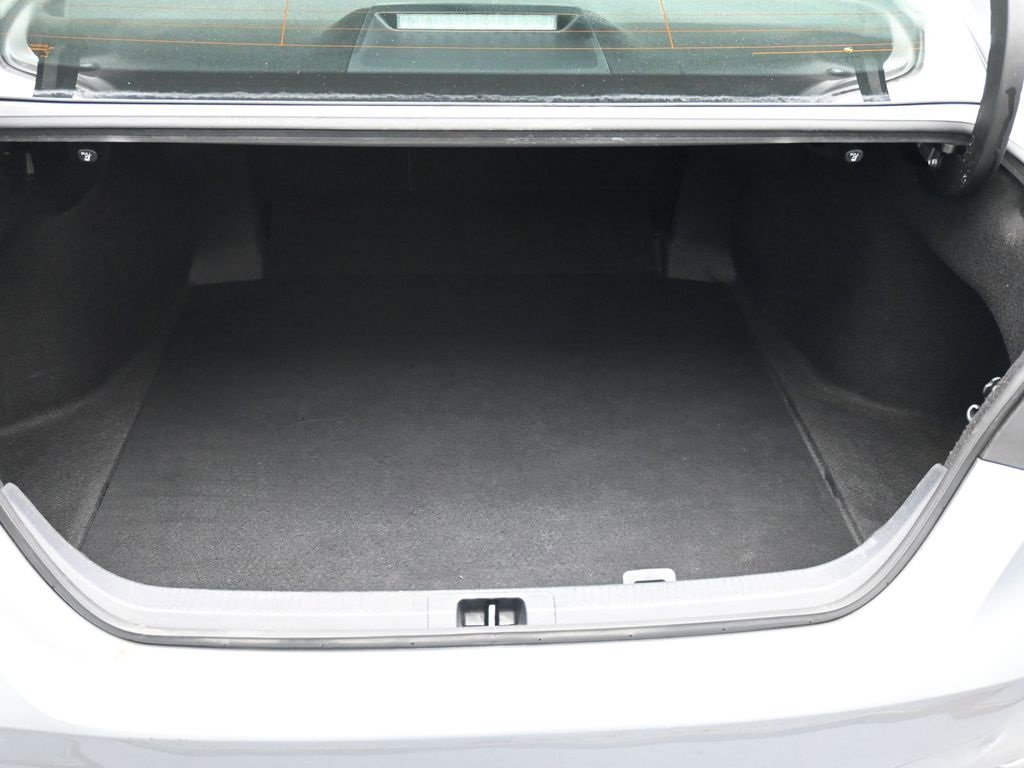Used 2022 Toyota Camry SE image 12