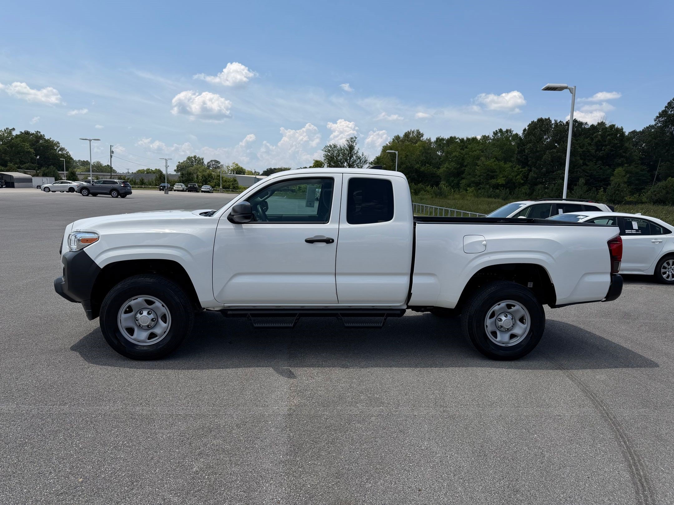 Used 2023 Toyota Tacoma SR RWD image 2