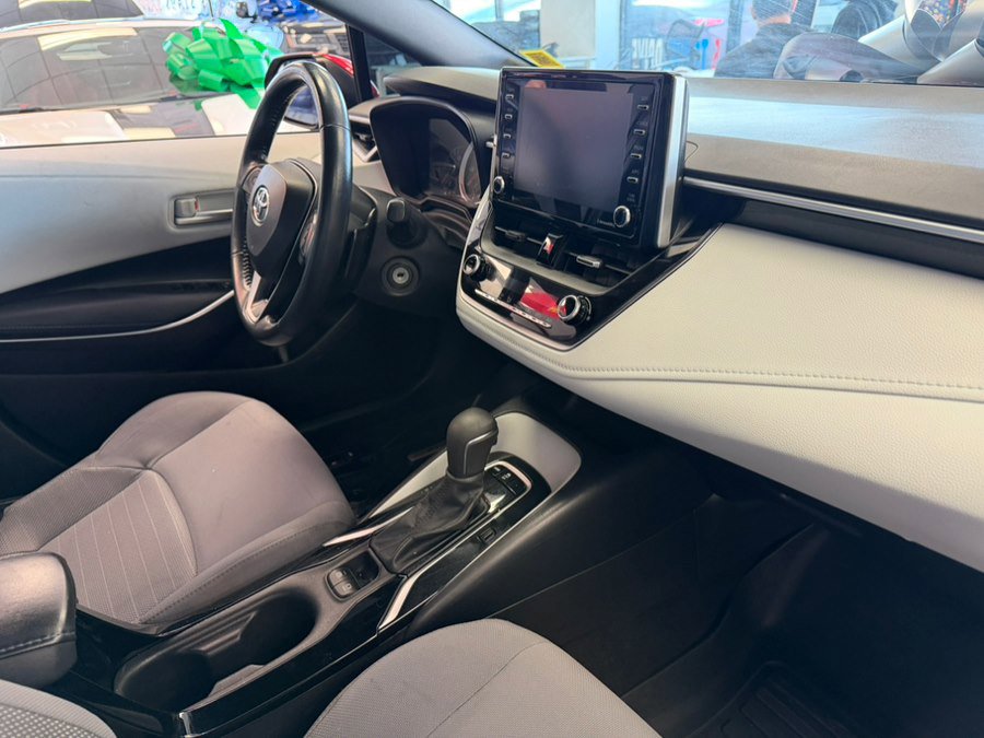 Used 2021 Toyota Corolla SE FWD image 21