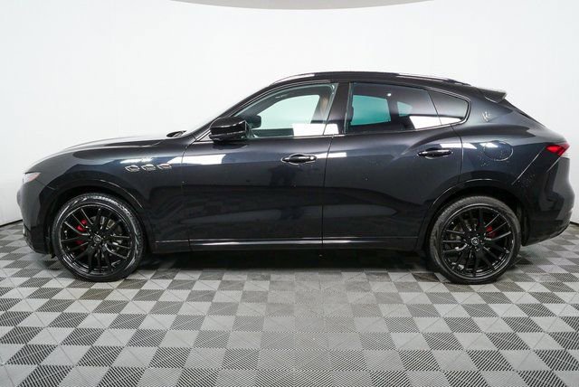 Used 2022 Maserati Levante GT image 32