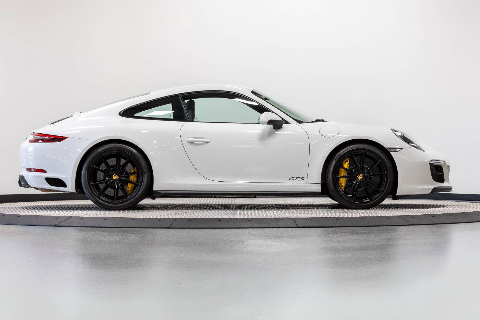 Used 2019 Porsche 911 Carrera GTS RWD image 20