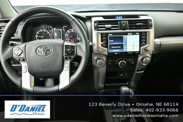 Used 2022 Toyota 4Runner SR5 Premium w/ Moonroof Package AWD/4WD image 26