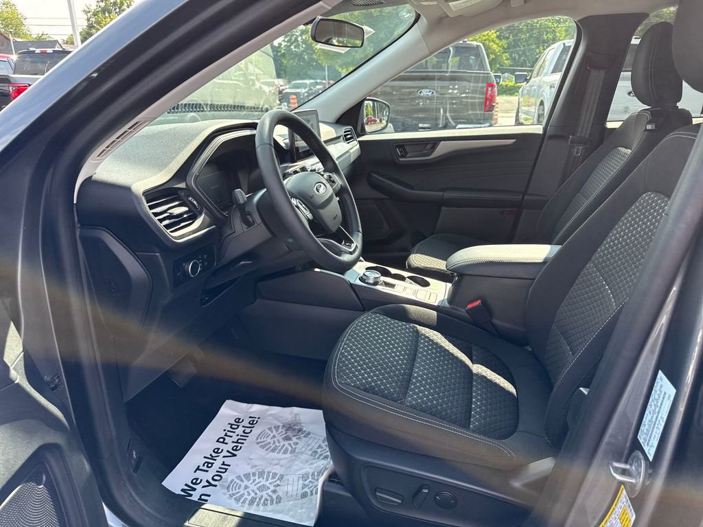 Used 2023 Ford Escape Active w/ Cold Weather Package image 20