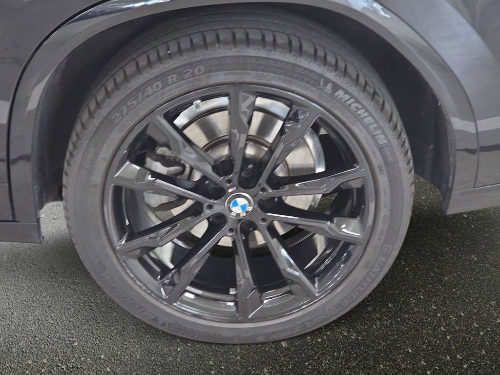 Certified 2024 BMW X4 xDrive30i w/ Premium Package image 32