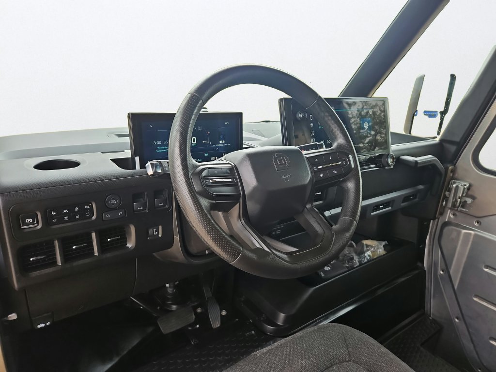 Used 2024 Chevrolet Brightdrop 600 w/ Commercial Equipment Package AWD/4WD image 10