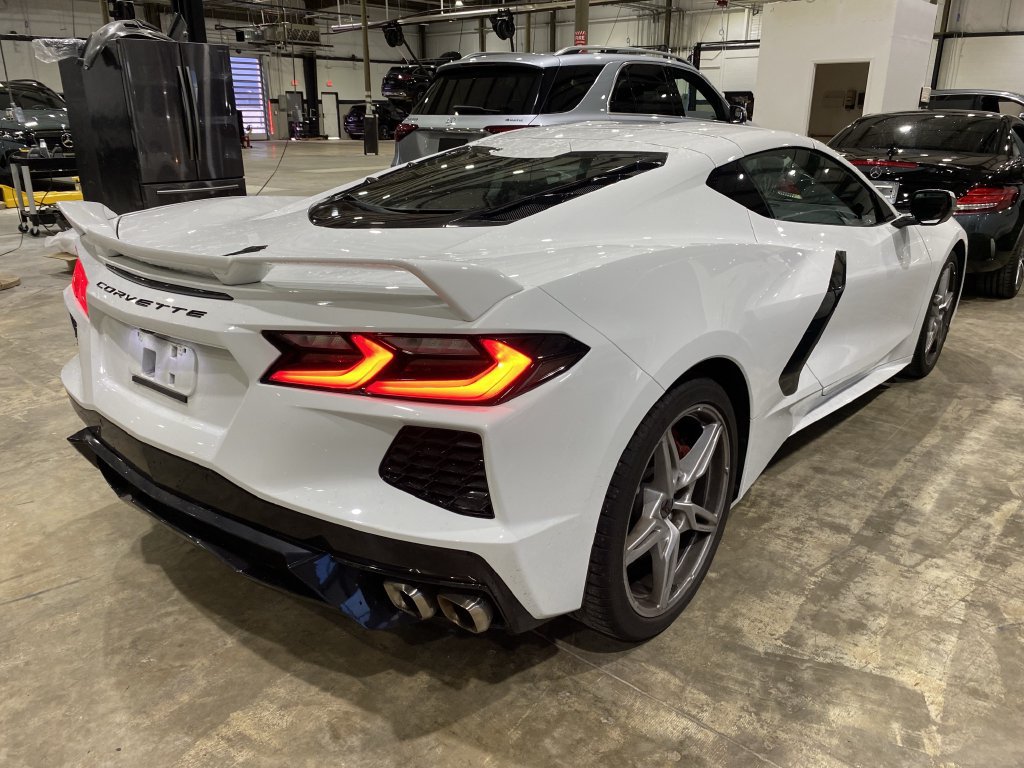 Used 2022 Chevrolet Corvette Stingray Coupe w/ Z51 Performance Package RWD image 12