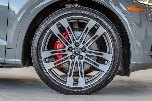 Used 2020 Audi SQ5 Premium Plus w/ Premium Plus Package image 16