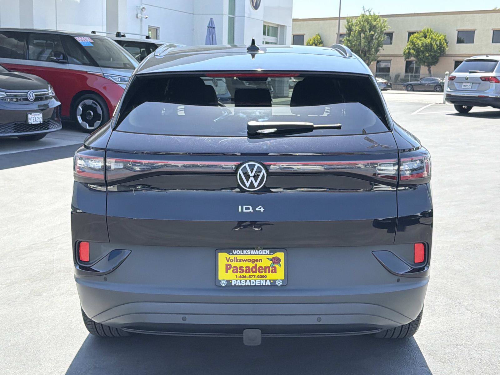 Certified 2023 Volkswagen ID.4 Pro AWD/4WD image 4