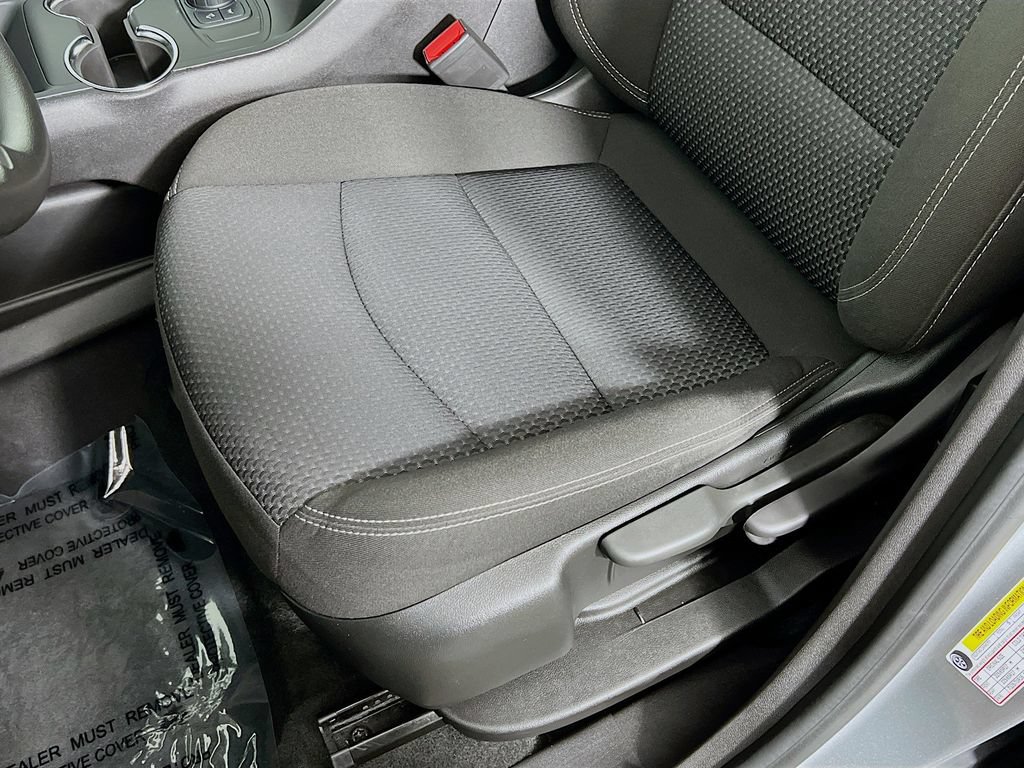 Used 2024 GMC Terrain SLE FWD image 18