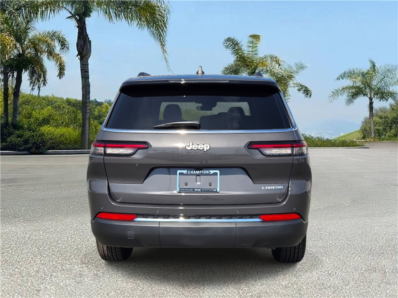 New 2026 Jeep Grand Cherokee L 2WD image 5