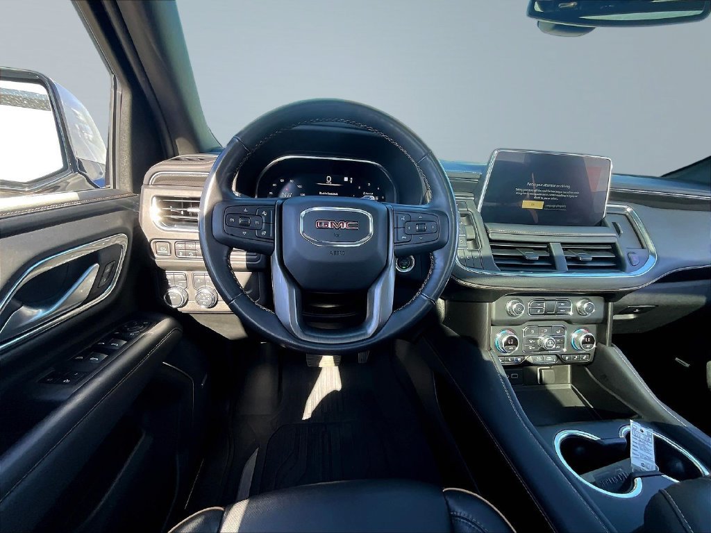 Used 2022 GMC Yukon XL AT4 AWD/4WD image 10