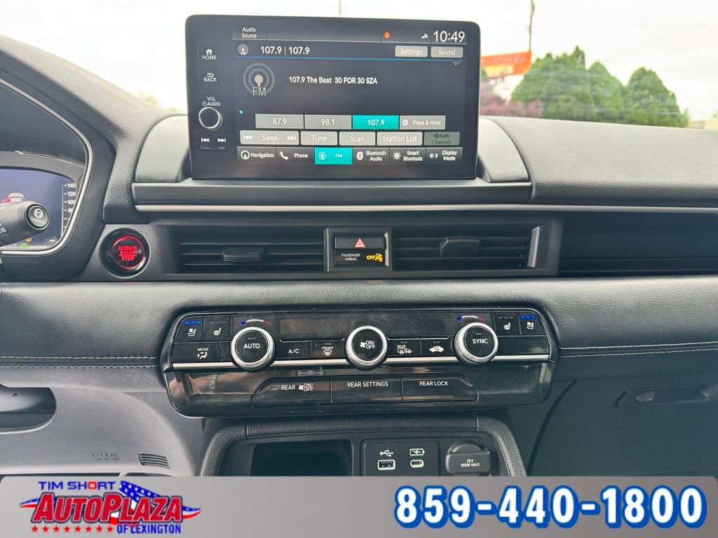 Used 2025 Honda Pilot Elite image 17