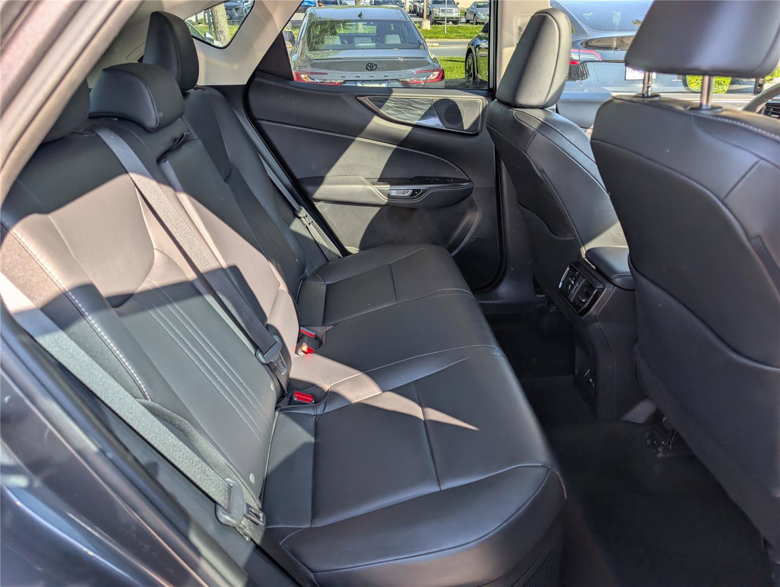 Used 2023 Lexus NX 350h AWD image 12