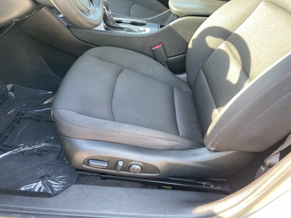 Used 2024 Chevrolet Malibu LT FWD image 8