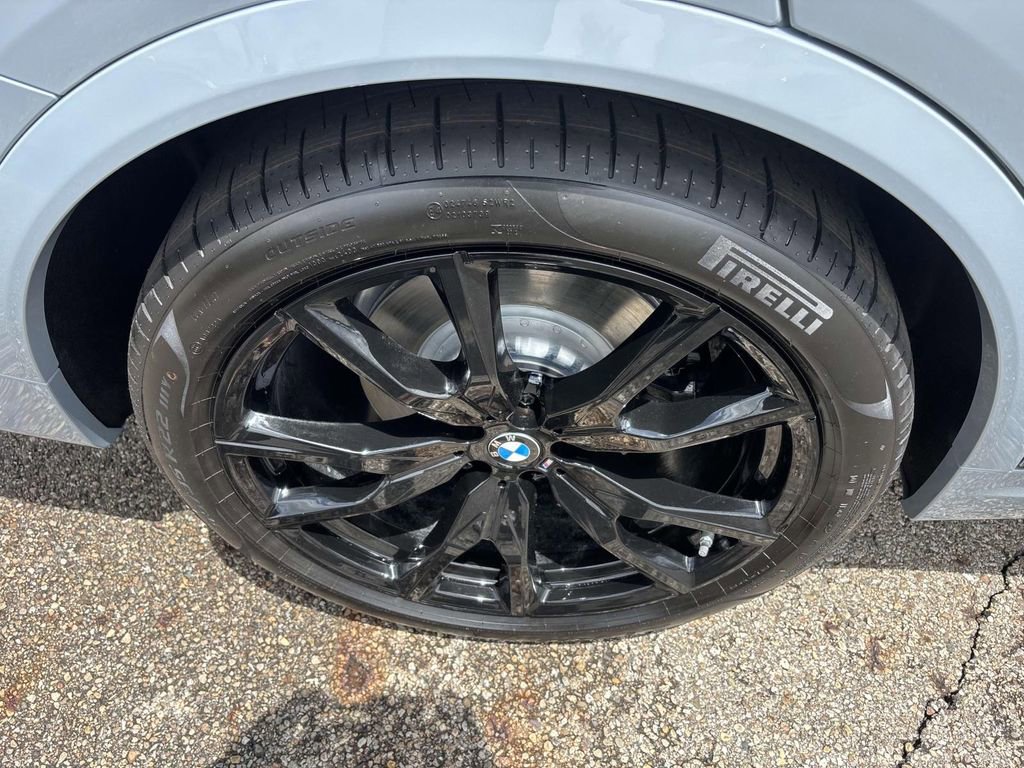 New 2026 BMW X7 xDrive40i w/ M Sport Package image 10