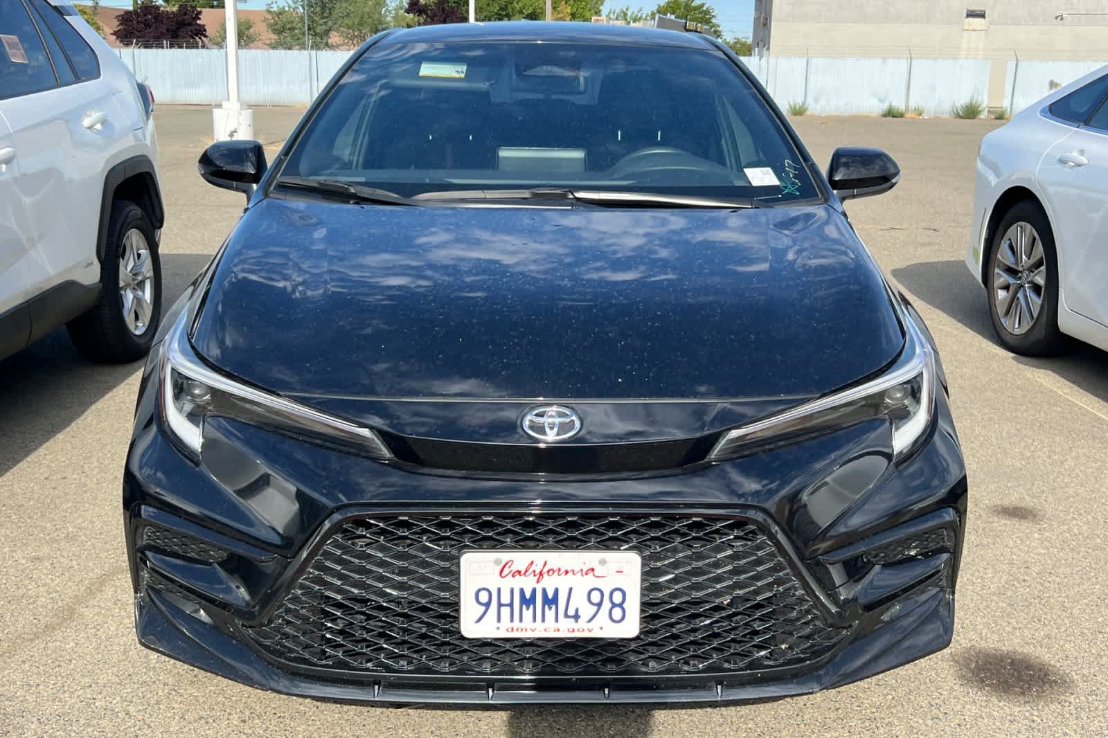 Used 2023 Toyota Corolla SE FWD image 2
