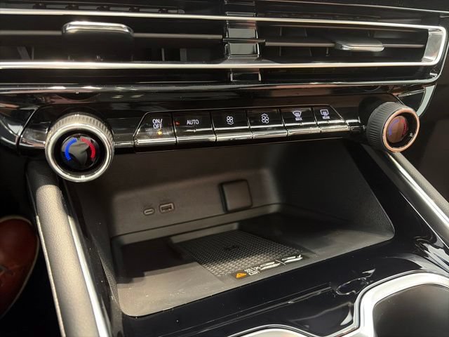 New 2027 Chevrolet Traverse Z71 w/ Enhanced Driving Package AWD/4WD image 23