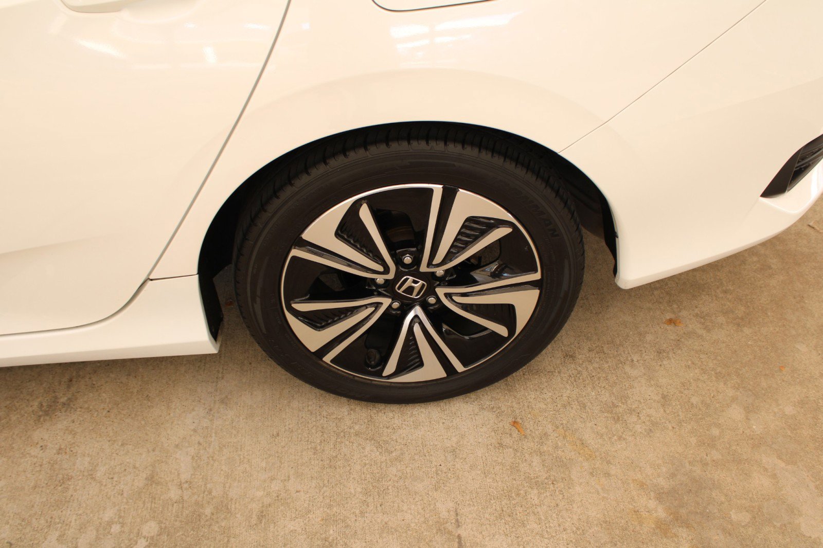 Used 2017 Honda Civic EX-T image 22
