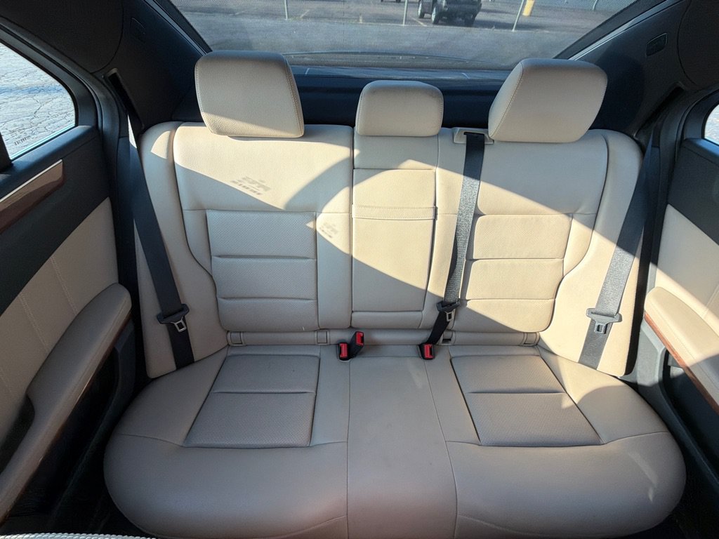 Used 2012 Mercedes-Benz E 350 4MATIC Sedan image 36