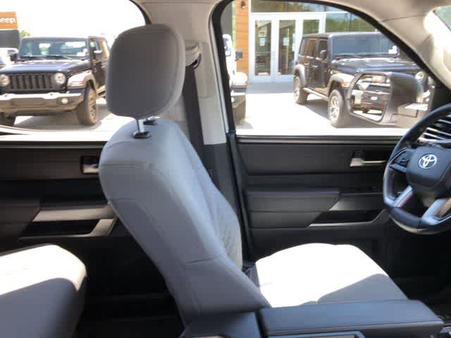 Used 2024 Toyota Tundra SR5 AWD/4WD image 17