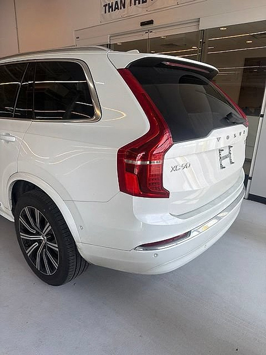 Used 2023 Volvo XC90 B6 Plus AWD/4WD image 7