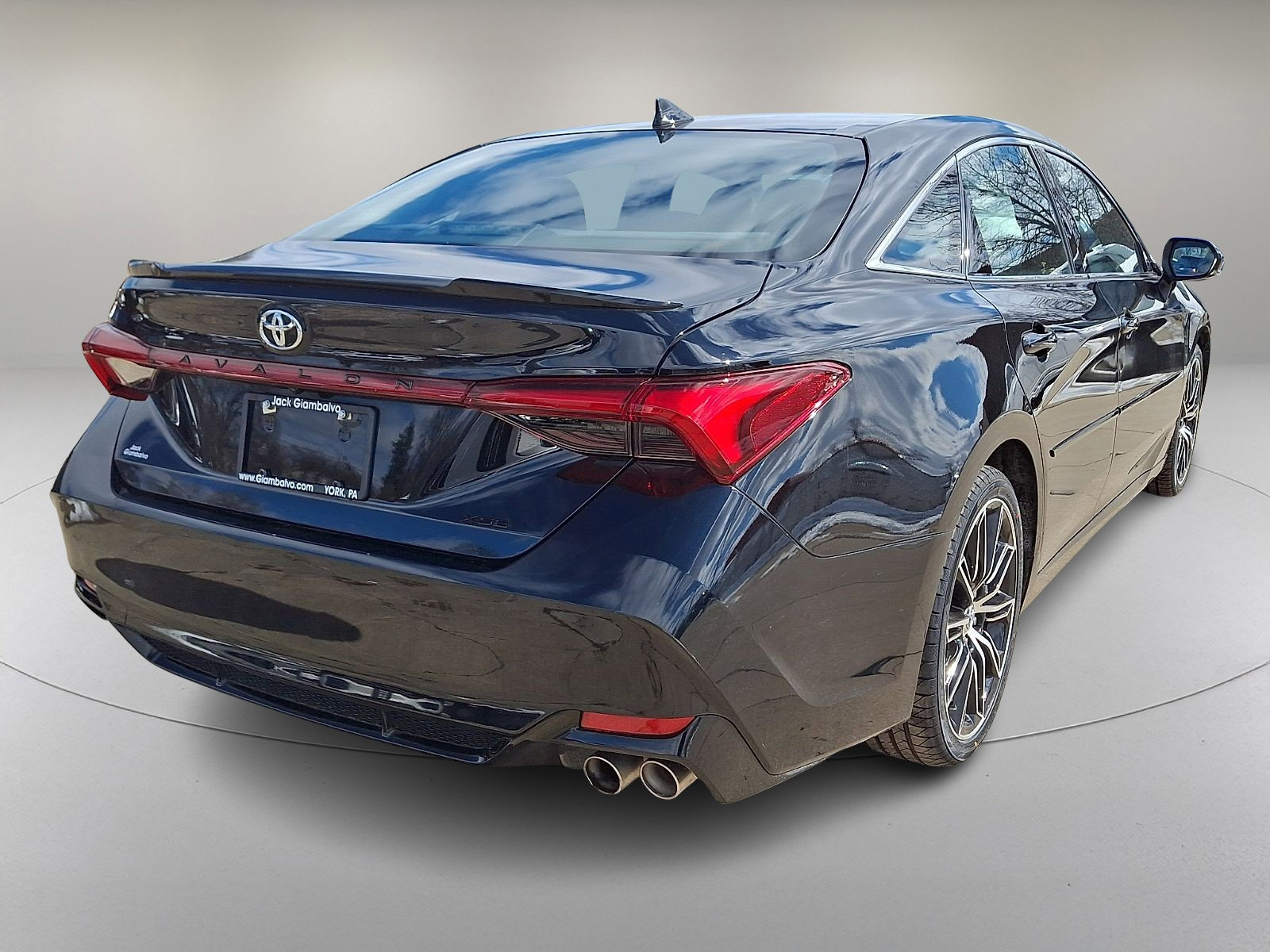 Used 2020 Toyota Avalon XSE w/ All Weather Liner Package image 10