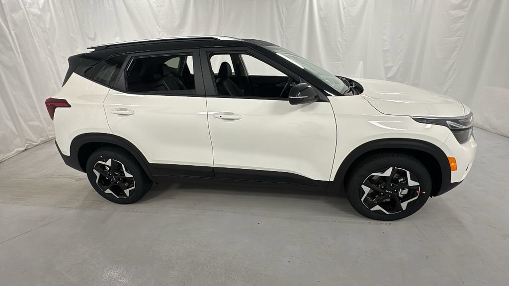 New 2026 Kia Seltos S AWD/4WD image 2