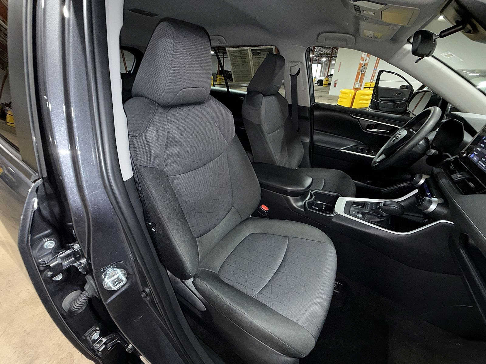 Certified 2025 Toyota RAV4 XLE AWD/4WD image 16
