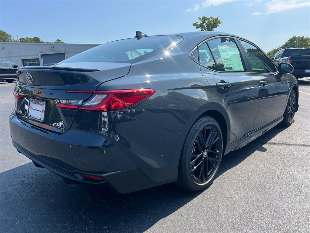 New 2026 Toyota Camry SE image 3