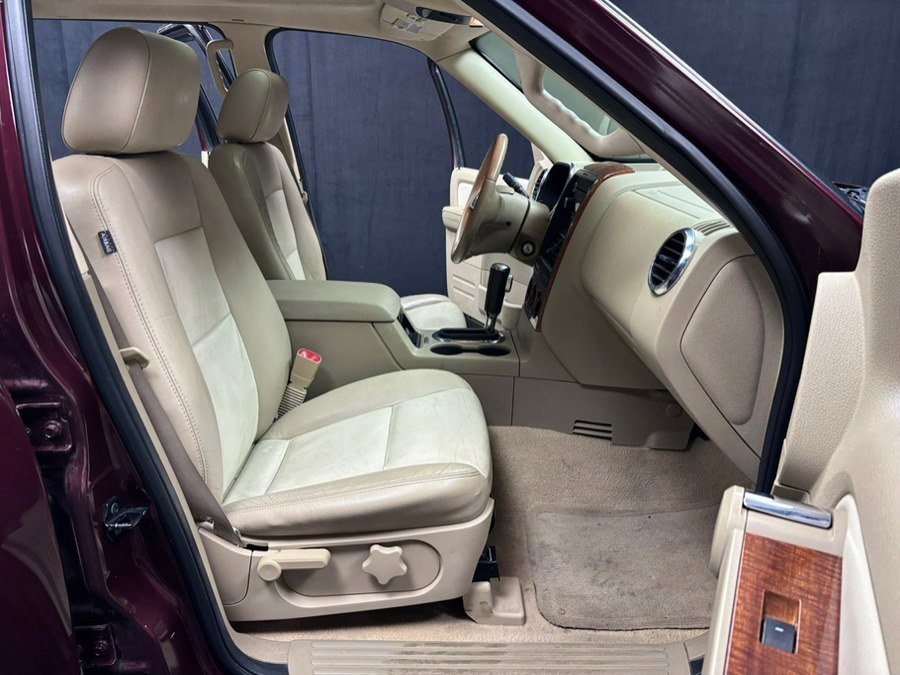 Used 2008 Ford Explorer Eddie Bauer AWD/4WD image 26