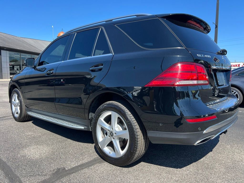 Used 2019 Mercedes-Benz GLE 400 4MATIC image 4