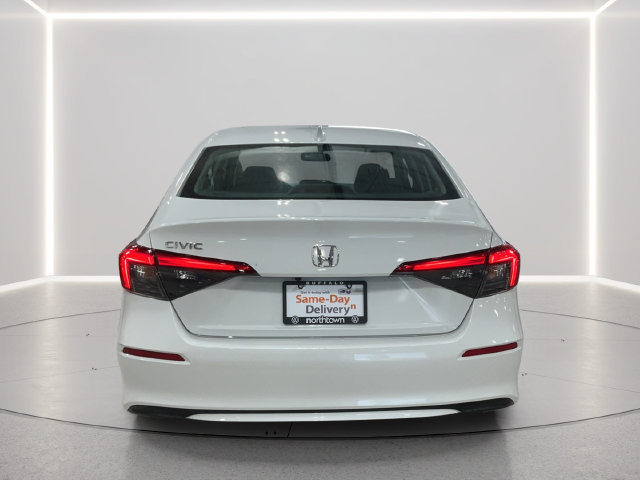 Used 2023 Honda Civic EX image 4